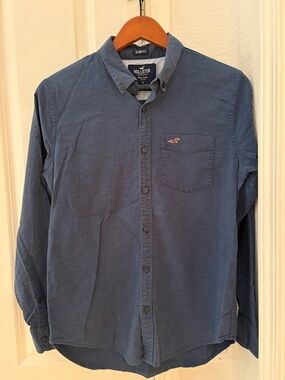 Hollister Men’s Button-Down Long-Sleeve Navy Shirt